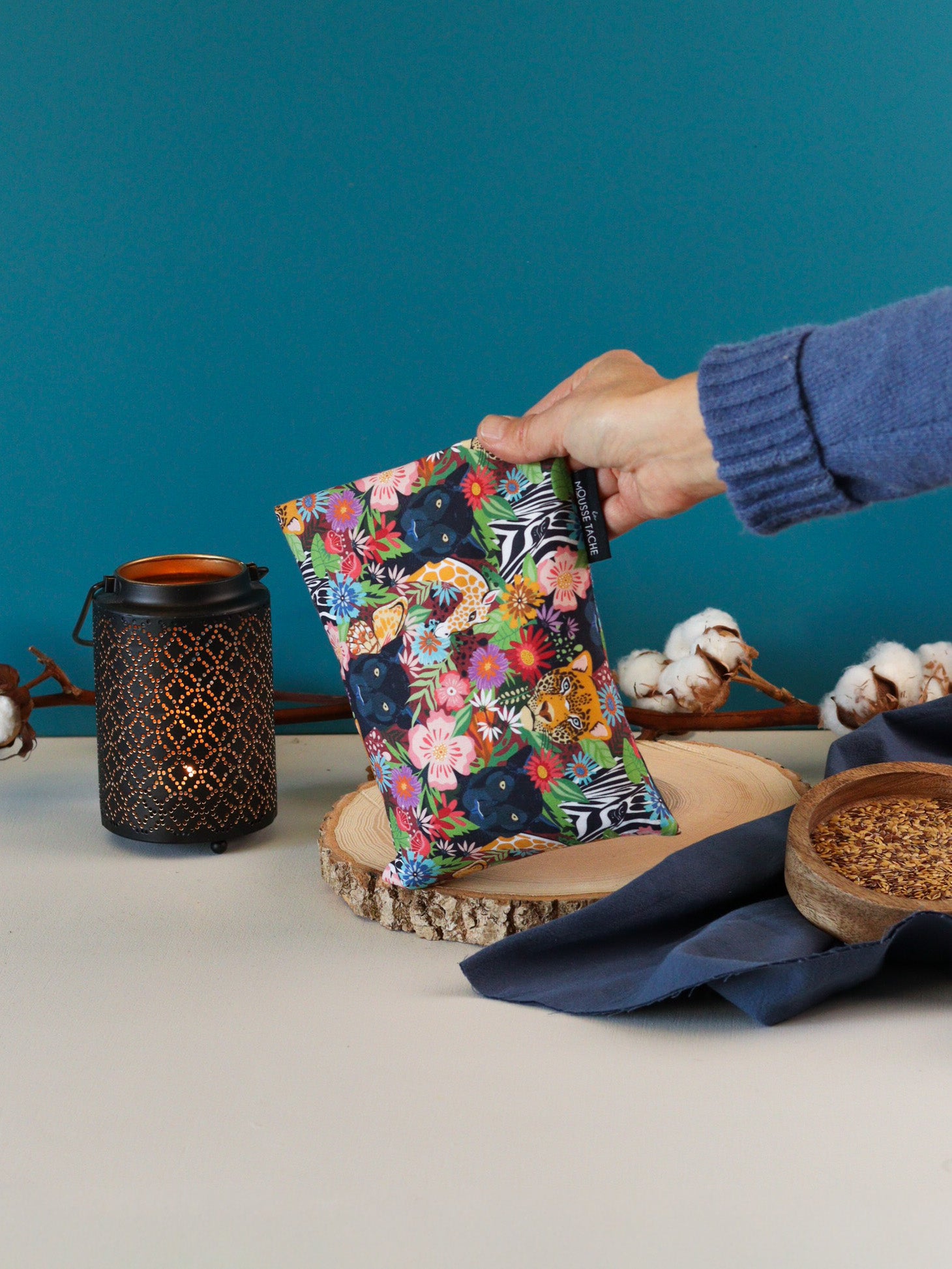 bouillotte artisanale aux graines de lin bio, fabrication écoresponsable, pour consommer local, fait-main en France