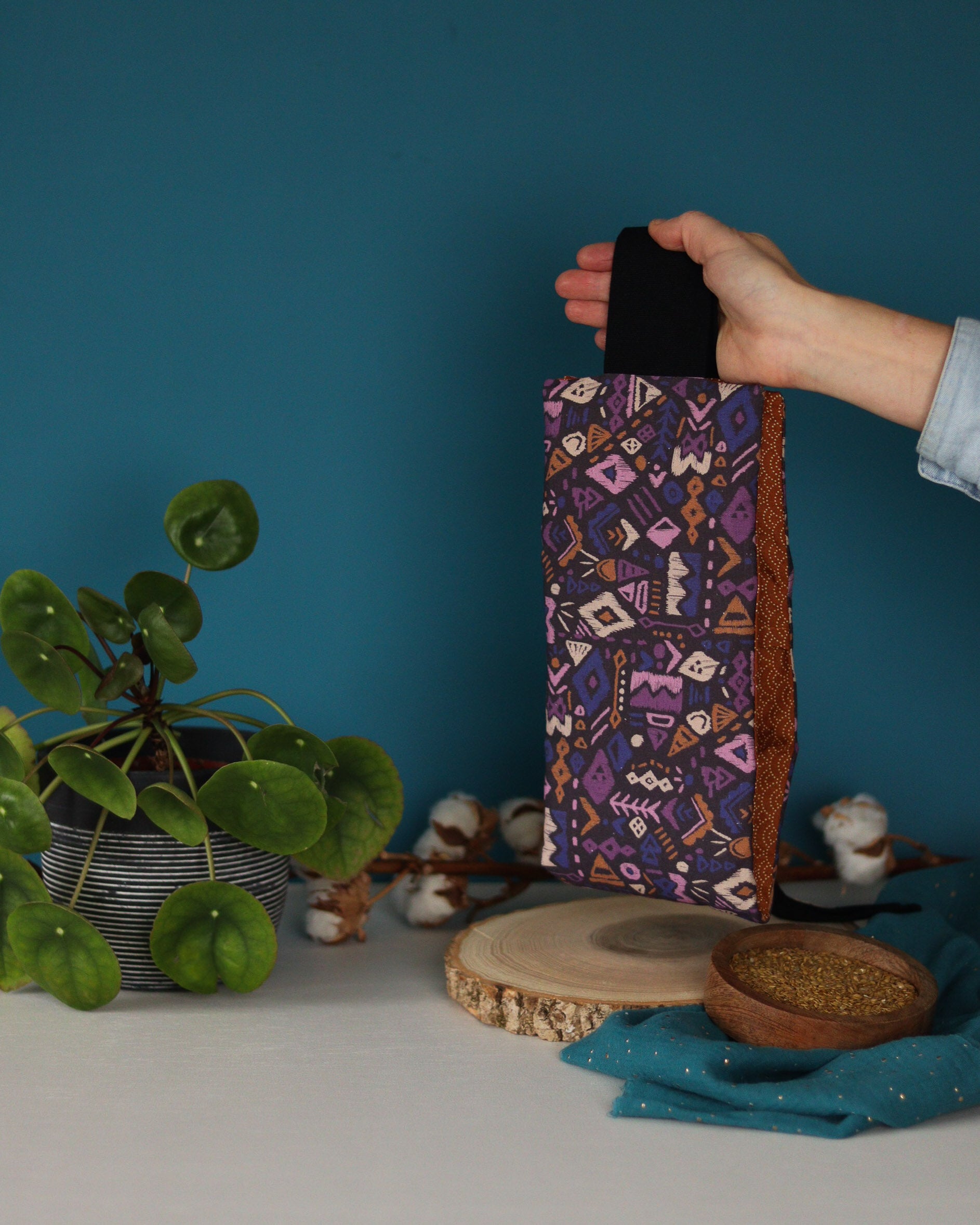 ceinture chauffante naturelle aux graines de lin bio pour soulager en douceur les petits maux du quotidien, violet et ocre