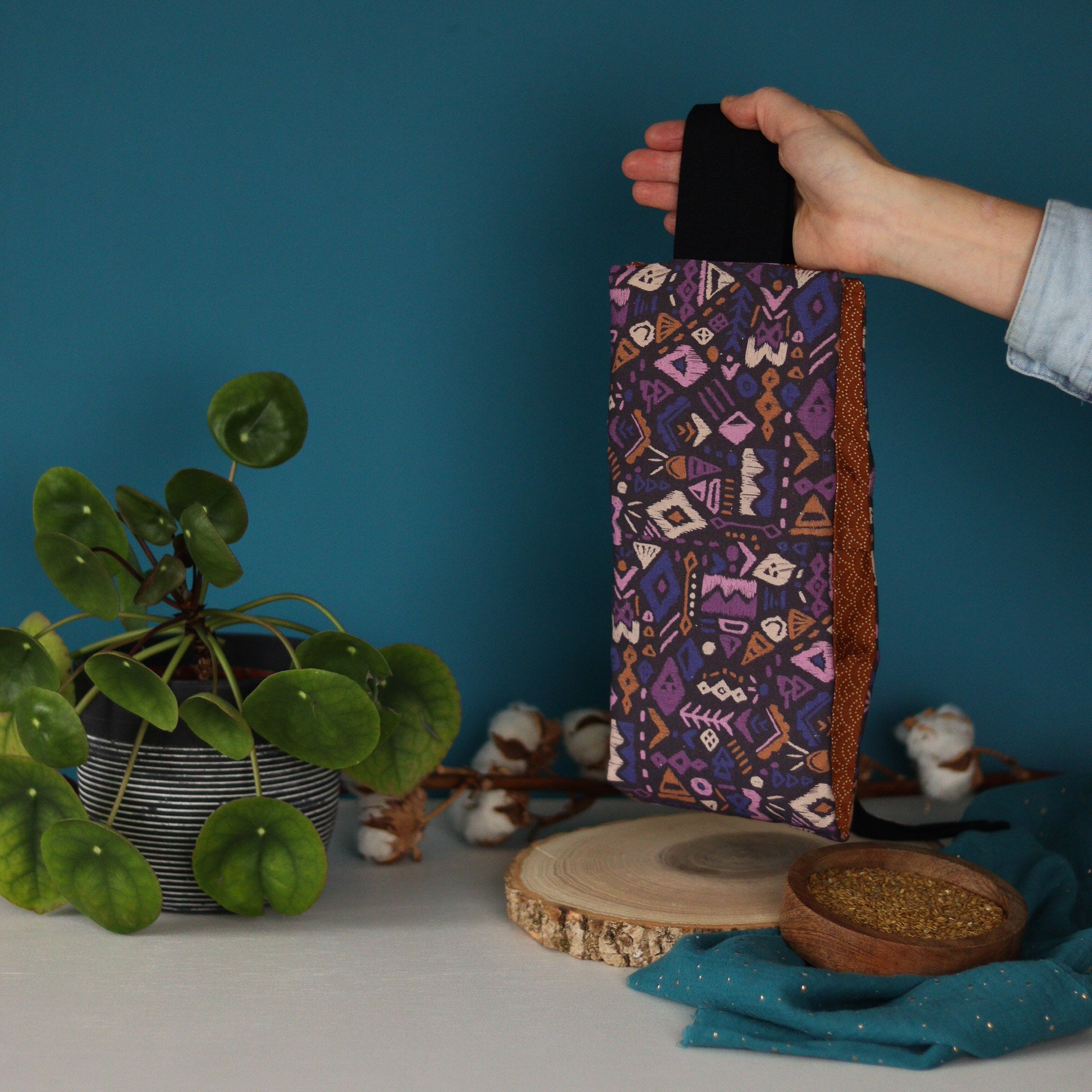 ceinture chauffante naturelle aux graines de lin bio pour soulager en douceur les petits maux du quotidien, violet et ocre