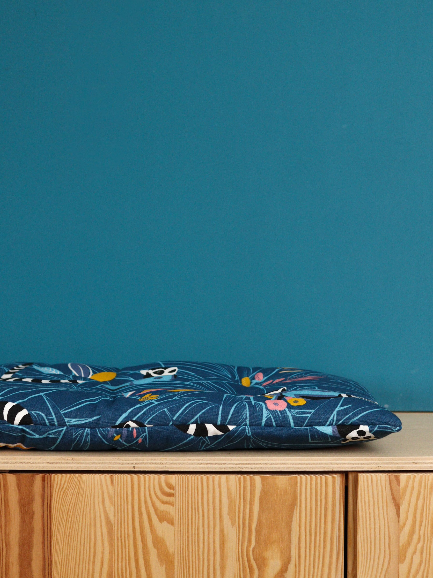 Coussin rectangulaire fait main pour banc IKEA molger, tissu jungle lémuriens