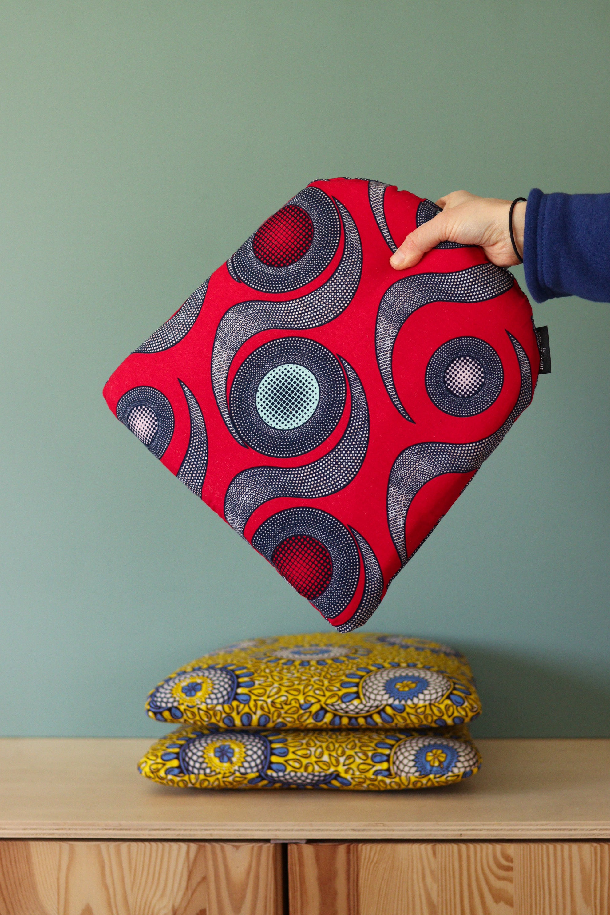 galette de chaise tolix personnalisée en wax rouge