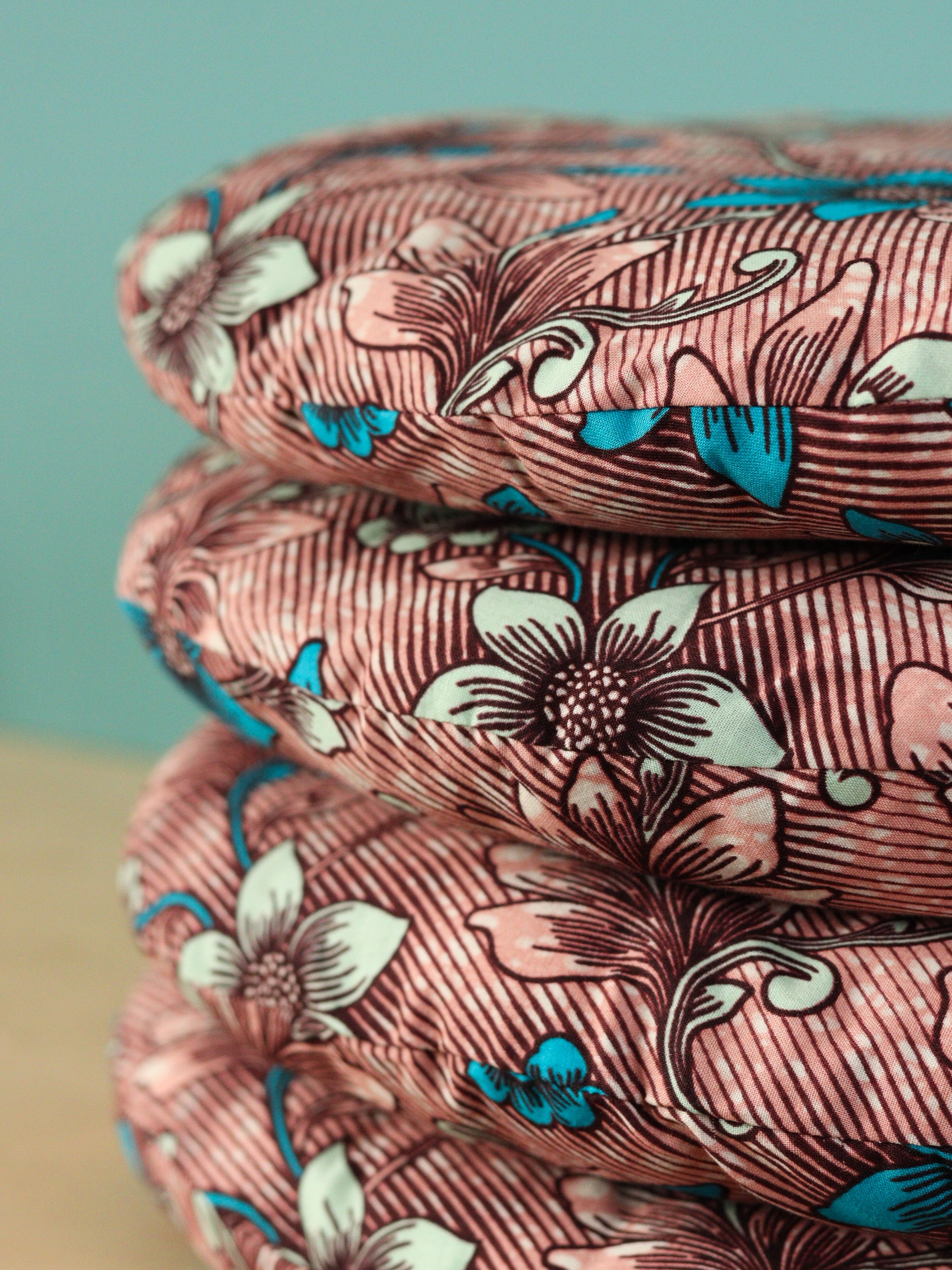 galettes chaises rondes colorées