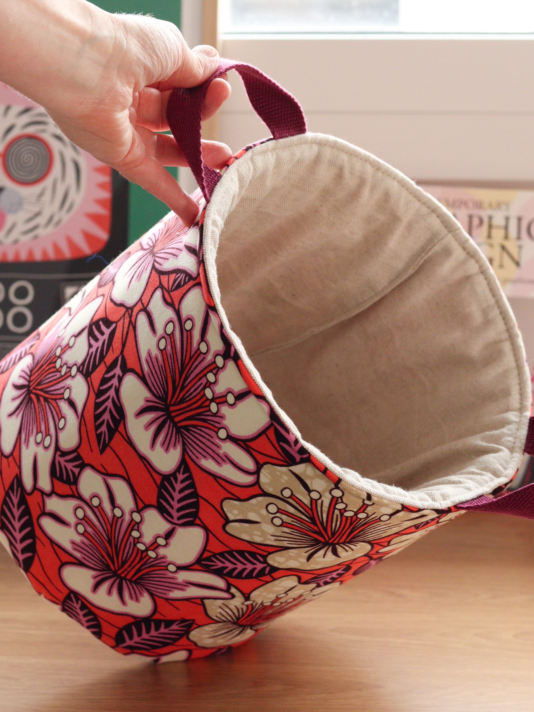 Intérieur doublé du panier Gága M Hibiscus, tissu lin assorti au wax
