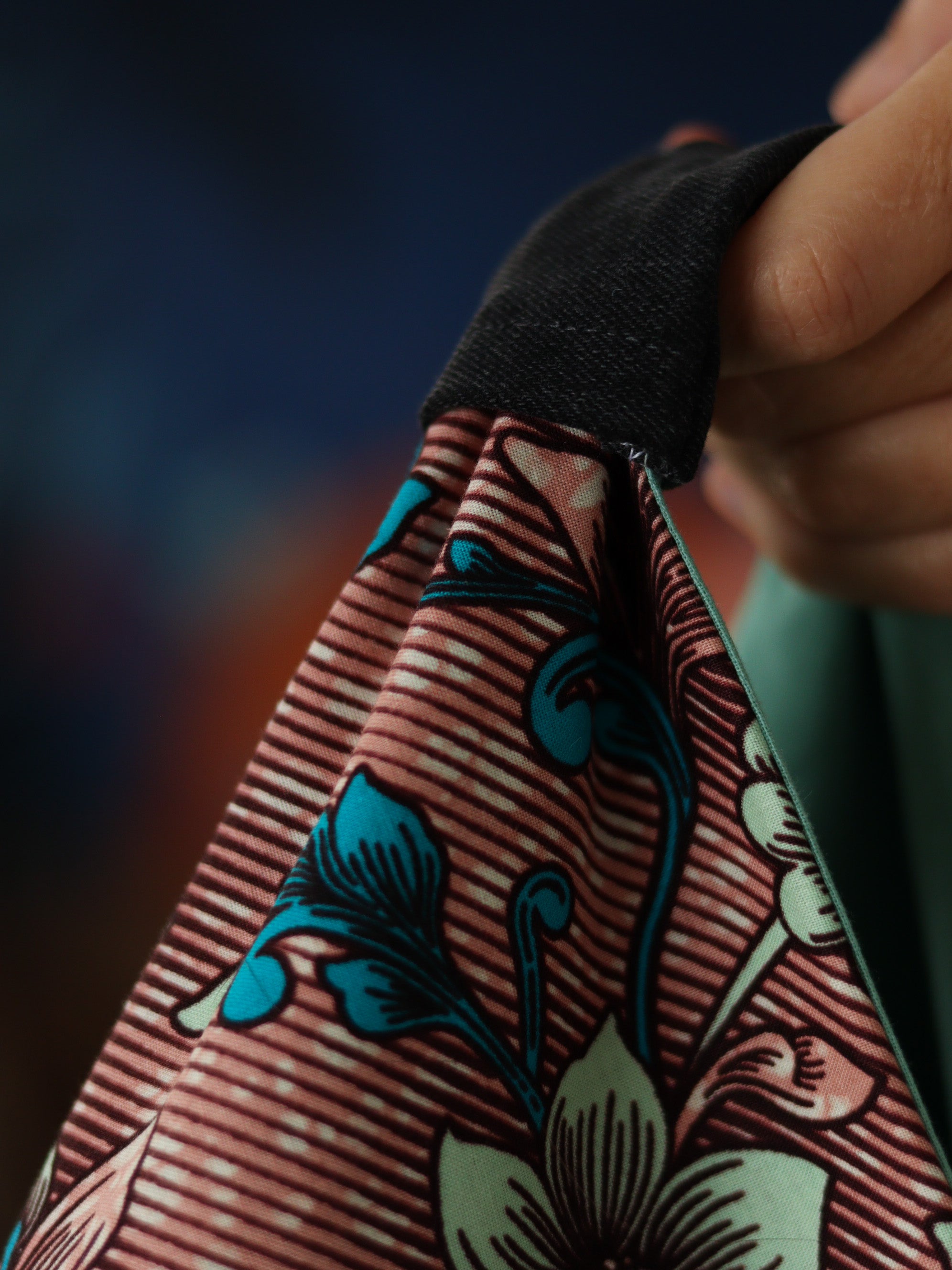 sac origami tissu africain vieux rose à fleurs