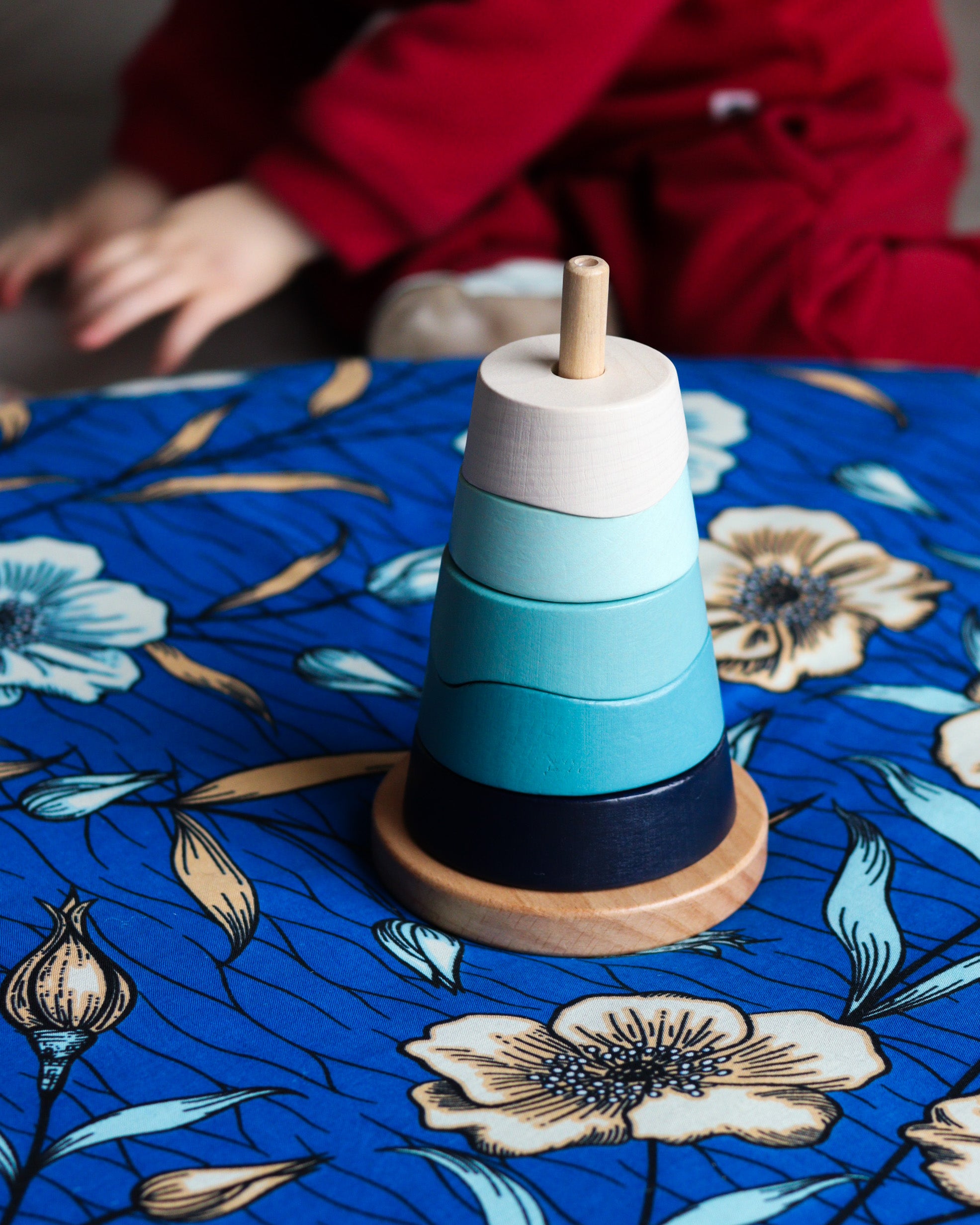 tapis d'éveil évolutif personnalisé, cadeau naissance original en tissu coloré