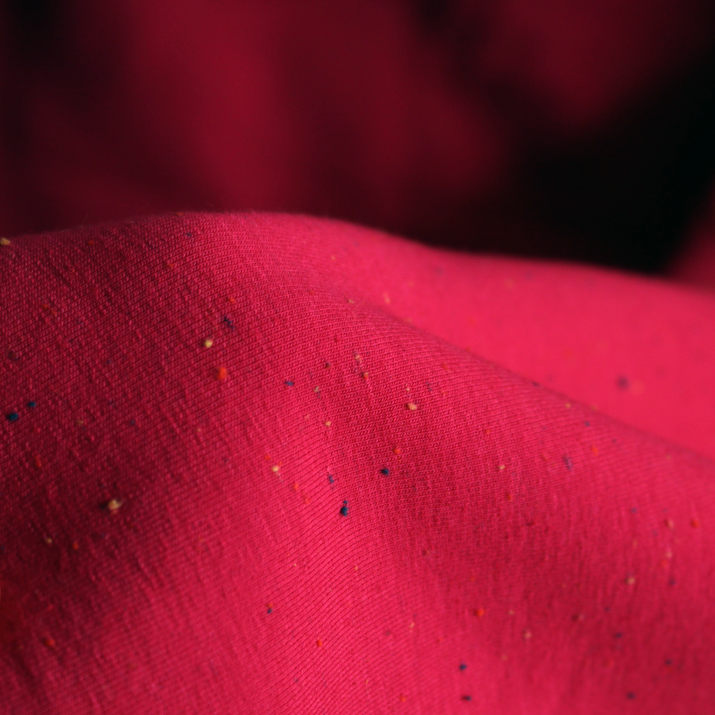 Jersey molleton moucheté, tissu pour sweat rose foncé moucheté / au mètre