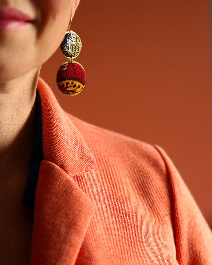 Boucles d'oreilles boutons en wax et batik indonésien / Collab' La Mousse Tache X Yum Yum Violette
