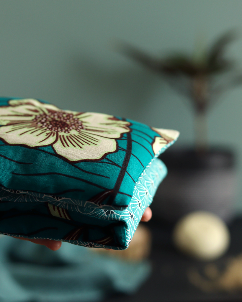 bouillotte cervicales epaules graines lin bio bleu wax tissu africain