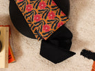 ceinture-chauffante dorsale ocre fleurs roses noires graines lin bio