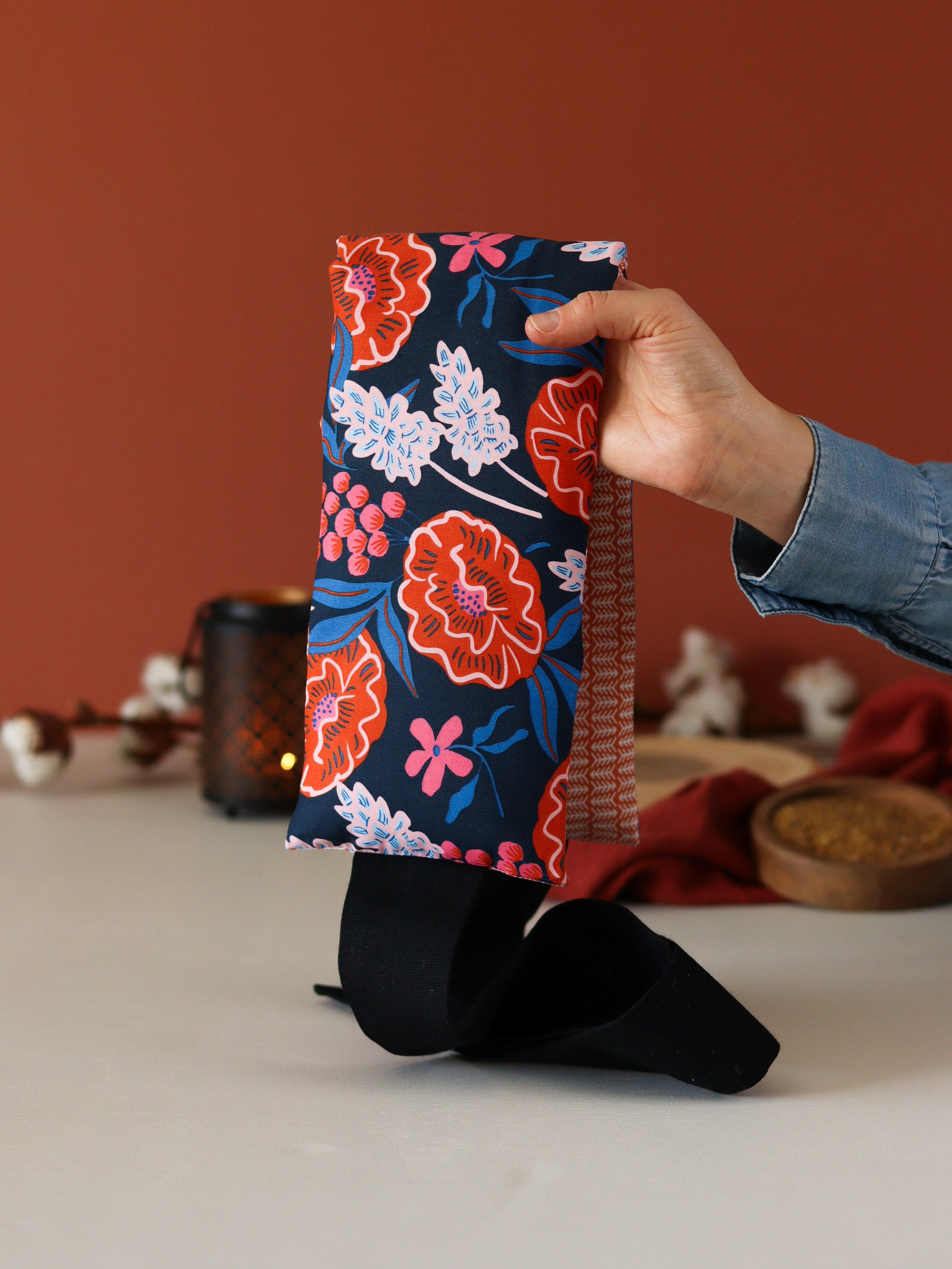 ceinture chauffante naturelle pour soulager dos, lombaires et ventre à chauffer au micro-ondes, fabrication française, tissu colorés