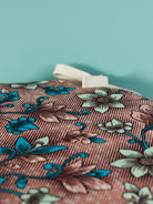 galettes chaises rondes colorées détail tissu