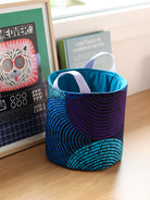 Panier rond upcylé déco taille moyenne, intérieur doublé, tissu coloré assorti au wax
