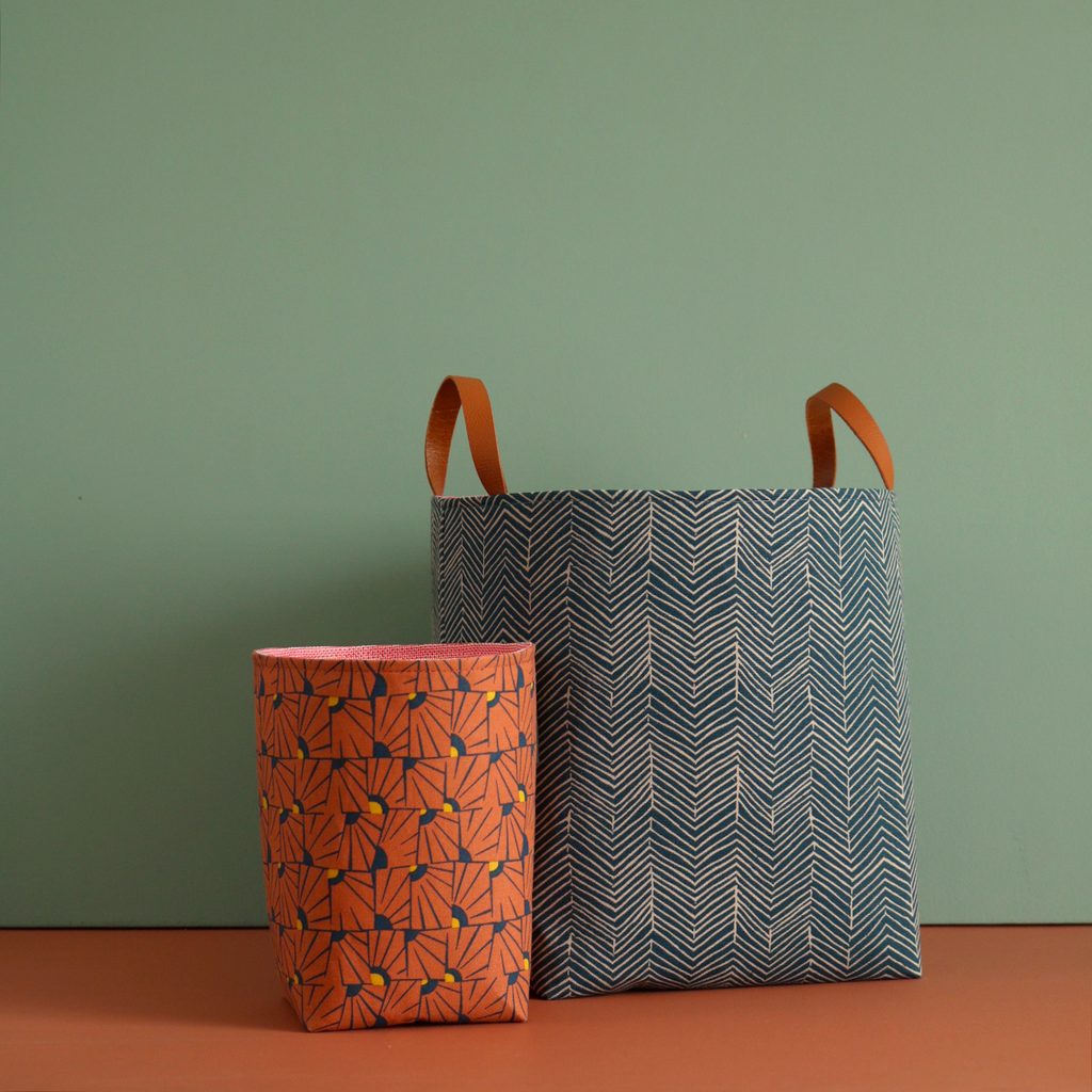 Cache-pot décoratif au motif soleil  / Terracotta & vert T1