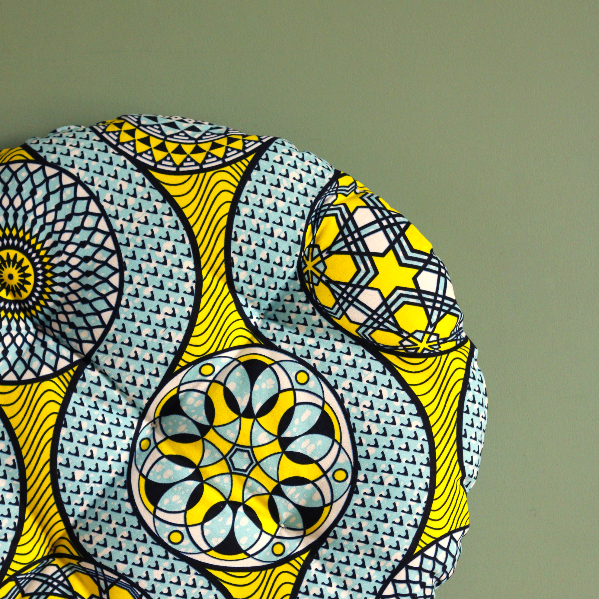 coussin fauteuil rotin vintage emmanuelle personnalisé
